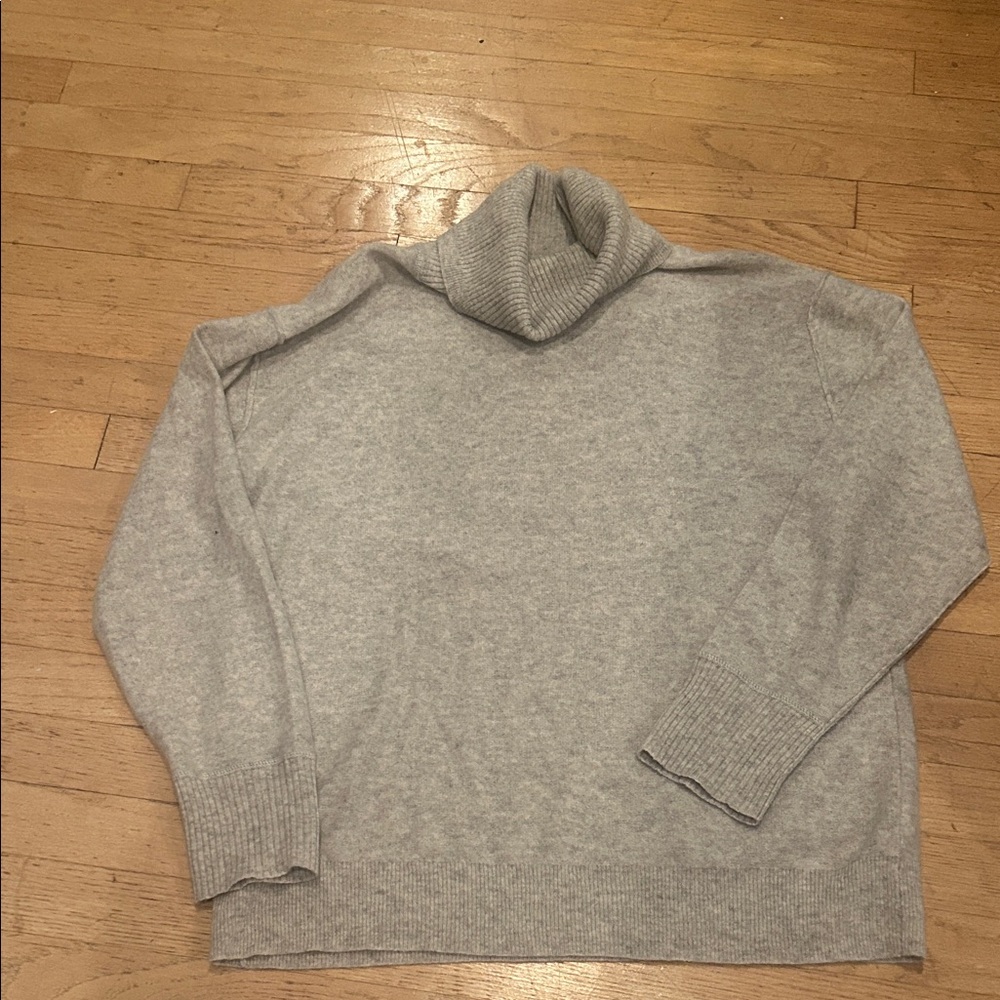 Free People Gray Cashmere sweater